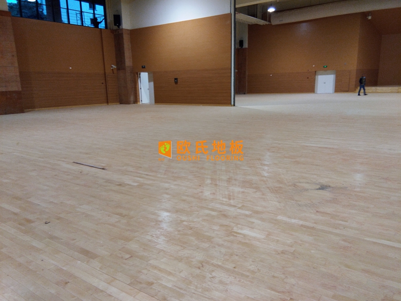 体育专用木地板厂家